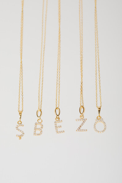 14 Ayar Altın Taşlı Harf Kolye