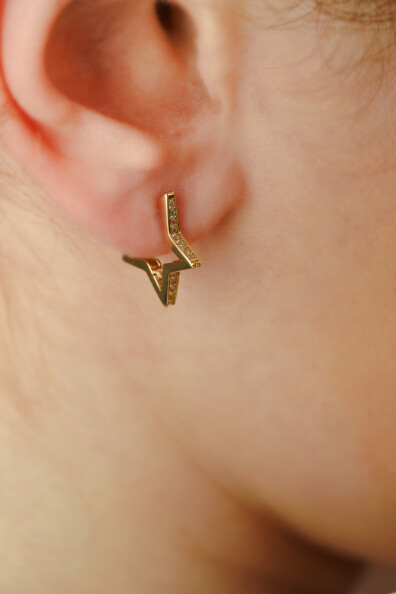 14 Ayar Altın Yıldız Küpe