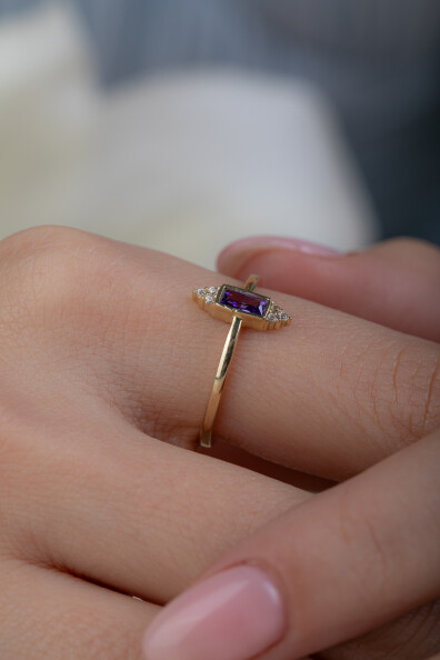 14 Ayar Altın Amatist Taşlı Yüzük