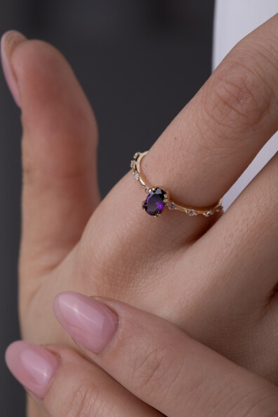 14 Ayar Altın Ametist Oval Taş Yüzük