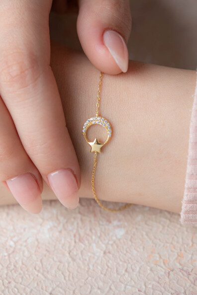 14 Ayar Altın Ayyıldız Bileklik