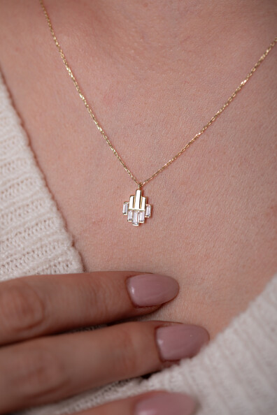 14 Ayar Altın Baget Kolye