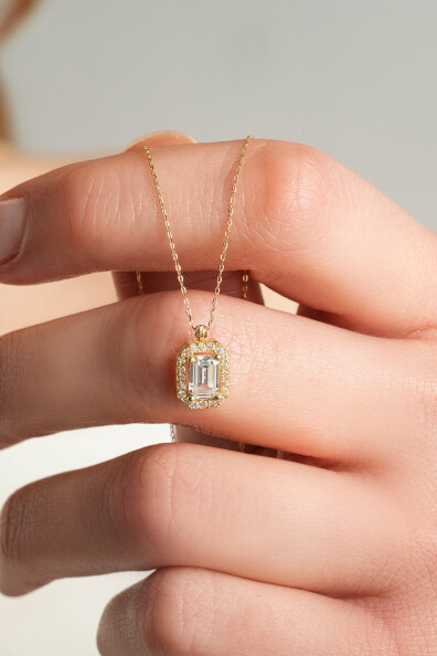 14 Ayar Altın Baget Kolye