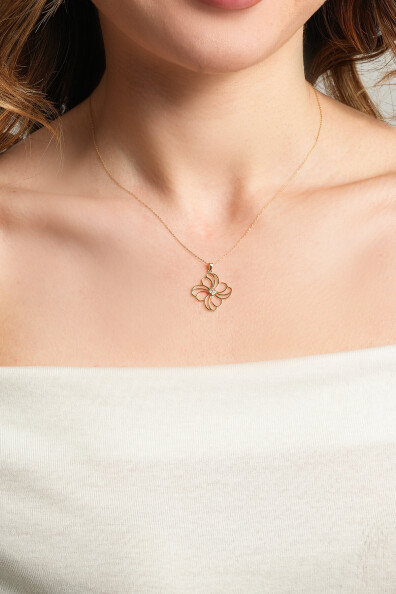 14 Ayar Altın Çiçek Kolye