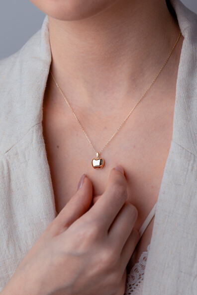 14 Ayar Altın Elma Kolye