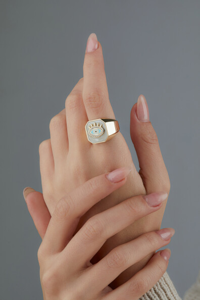 14 Ayar Altın Göz Yüzük