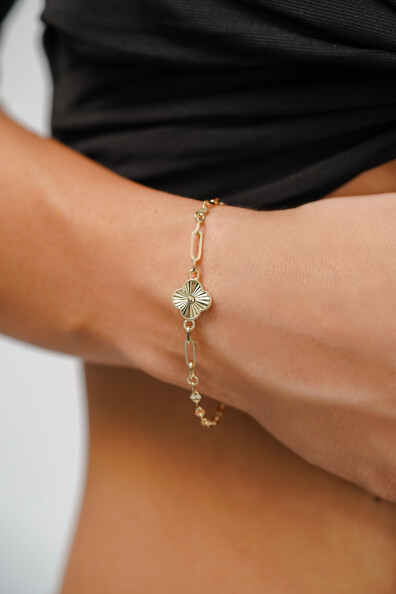 14 Ayar Altın Kalemli Yonca Bileklik