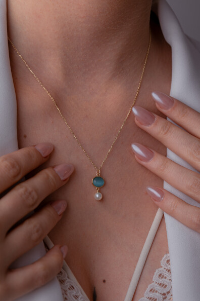 14 Ayar Altın Mavi Taşlı Kolye