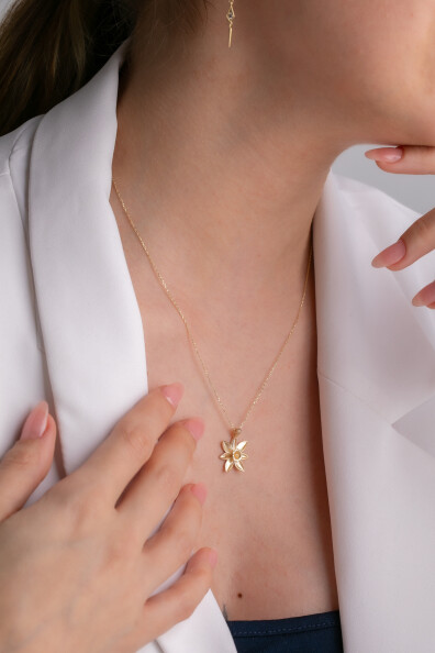 14 Ayar Altın Papatya Kolye