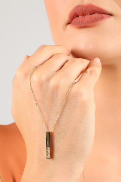 14 Ayar Altın Taşlı Çubuk Kolye