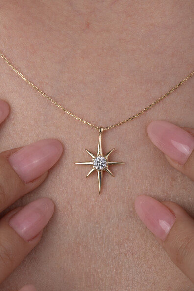 14 Ayar Altın Taşlı  Kutup Yıldızı Kolye