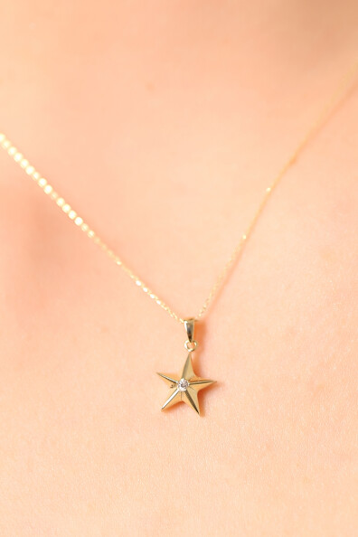 14 Ayar Altın Yıldız Kolye