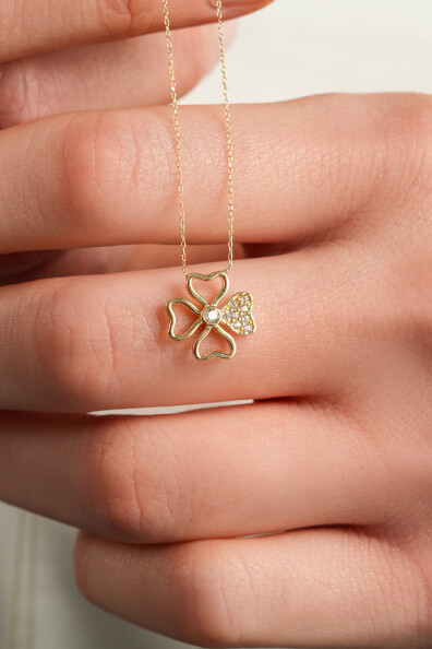 14 Ayar Altın Yonca Kolye