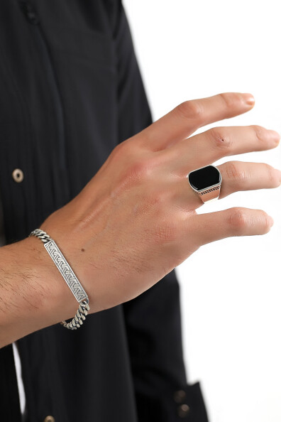 Gümüş Grek Desenli Oniks Taşlı Yüzük