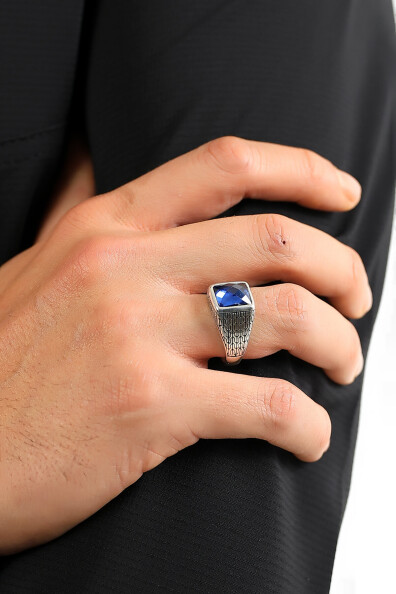 Gümüş Safir Taşlı Kare Kesim Erkek Yüzük