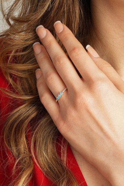 14 Ayar Altın 3 Yıldız Yüzük