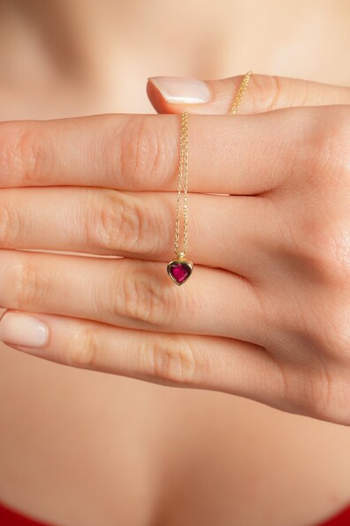 14 Ayar Altın Kırmızı Kalp Kolye