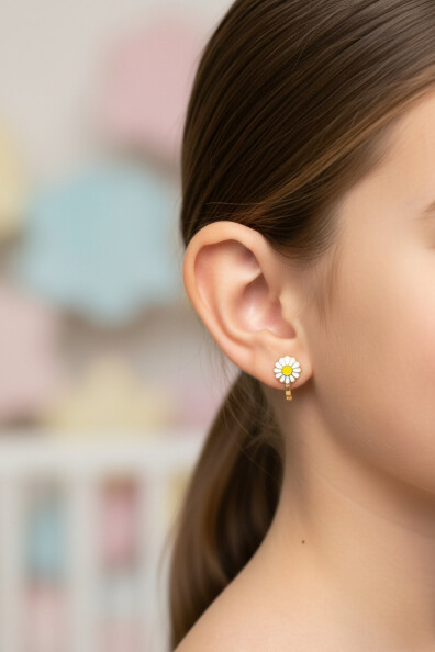 14 Ayar Altın Papatya Çocuk Küpe