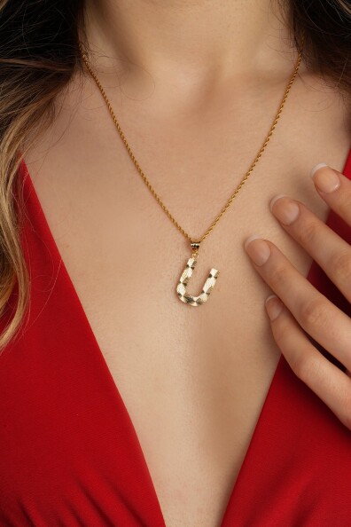 14 Ayar Altın U Harfi Kolye Ucu