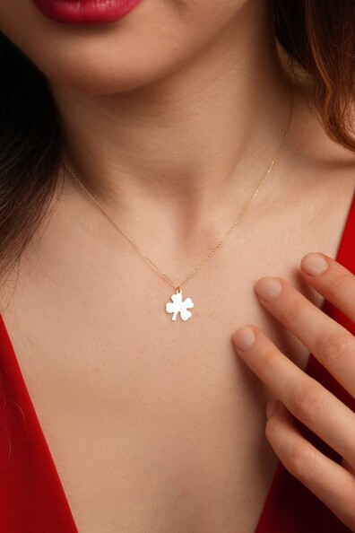 14 Ayar Altın Yonca Kolye