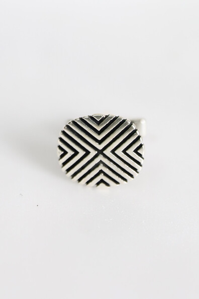 Gümüş Çizgili Model Oval Kol Düğmesi 